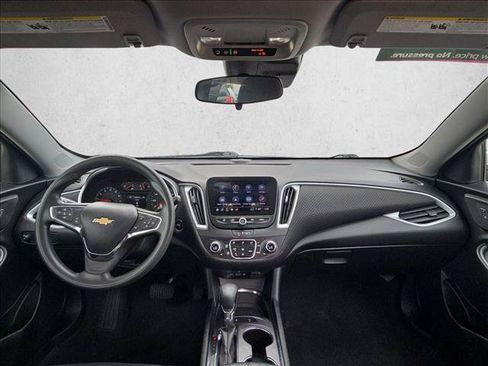 Used 2024 Chevrolet Malibu LT FWD image 15