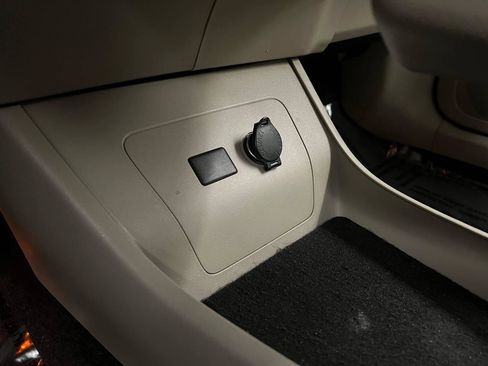 Used 2012 Toyota Prius Three FWD image 23