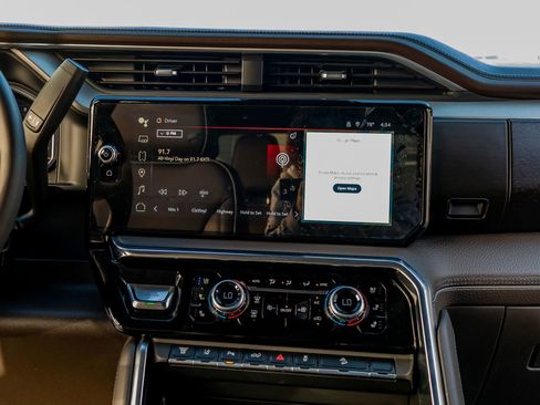 Used 2024 GMC Sierra 2500 Denali w/ Denali Reserve Package image 23