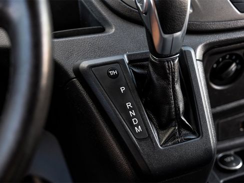 Used 2019 Ford Transit 250 130 Low Roof image 21