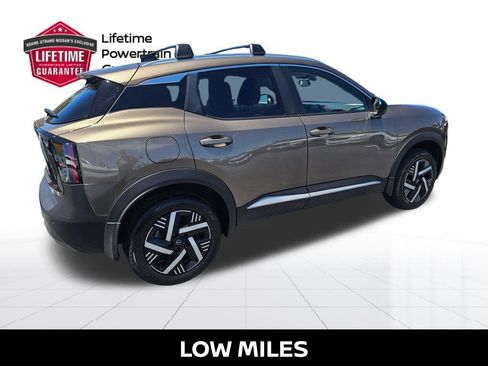 Used 2026 Nissan Kicks SV w/ Cold Weather Package FWD image 8