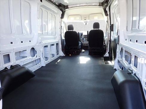 New 2026 Ford Transit 250 148 Medium Roof Extended AWD image 9