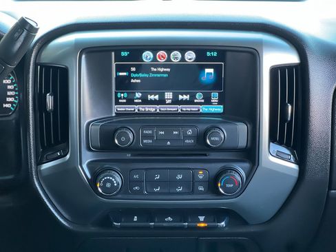 Used 2017 Chevrolet Silverado 2500 LT image 18