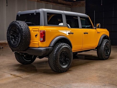Used 2022 Ford Bronco Black Diamond image 10
