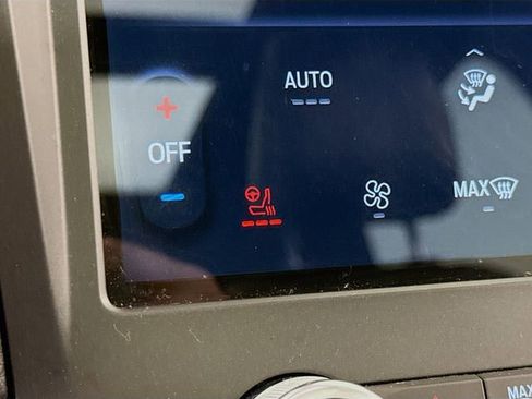 Used 2024 Ford Edge ST-Line image 19