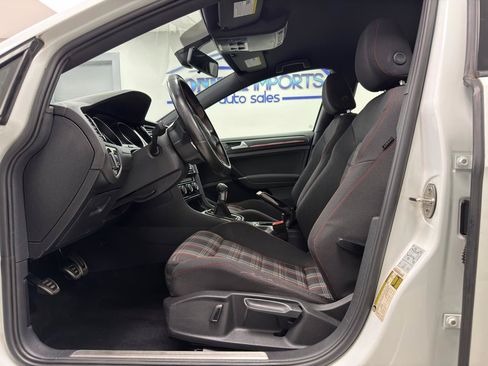 Used 2020 Volkswagen GTI S FWD image 9