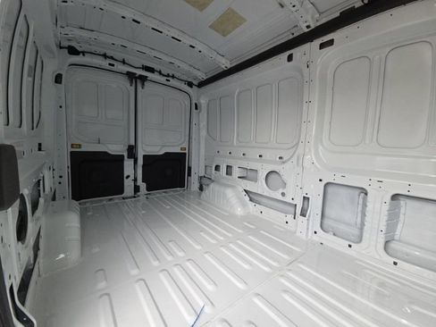New 2026 Ford Transit 250 148 Medium Roof RWD image 13