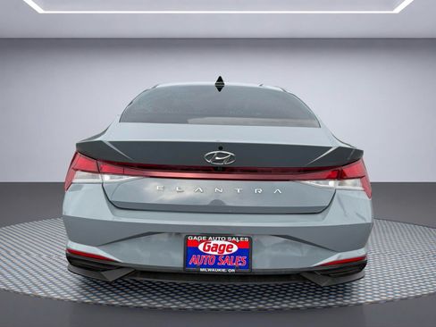 Used 2021 Hyundai Elantra SEL FWD image 5