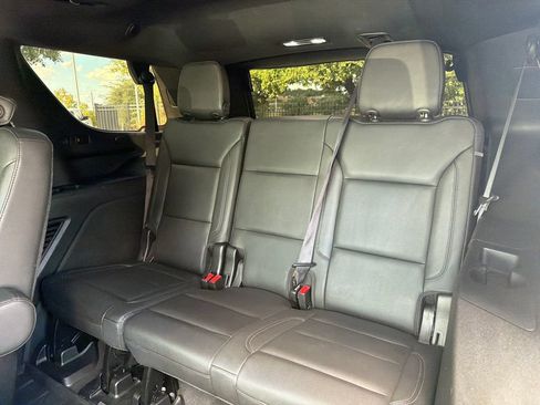 Used 2021 Chevrolet Tahoe Z71 w/ Z71 Signature Package AWD/4WD image 37