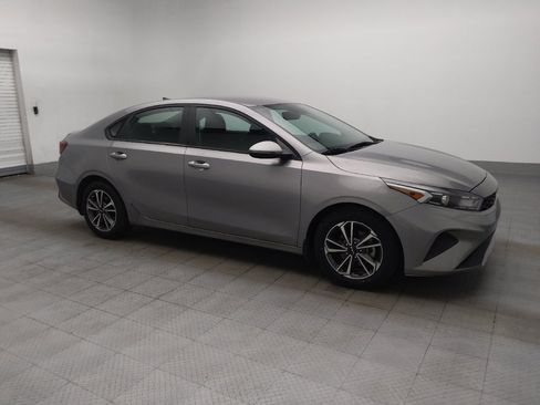 Used 2023 Kia Forte LXS w/ LXS Technology Package FWD image 11