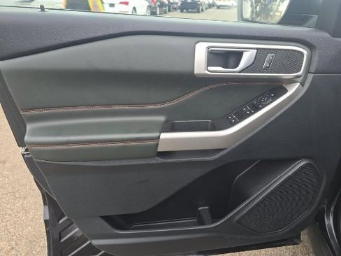 Used 2023 Ford Explorer Timberline image 9