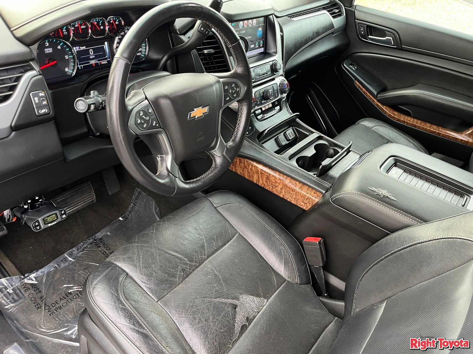 Used 2018 Chevrolet Suburban Premier RWD image 19