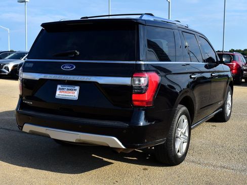 Used 2019 Ford Expedition Platinum AWD/4WD image 3