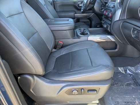 Used 2021 Chevrolet Silverado 2500 LTZ w/ LTZ Plus Package image 11