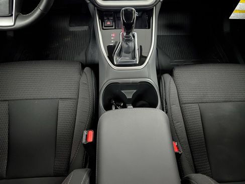 Used 2025 Subaru Outback Premium image 12