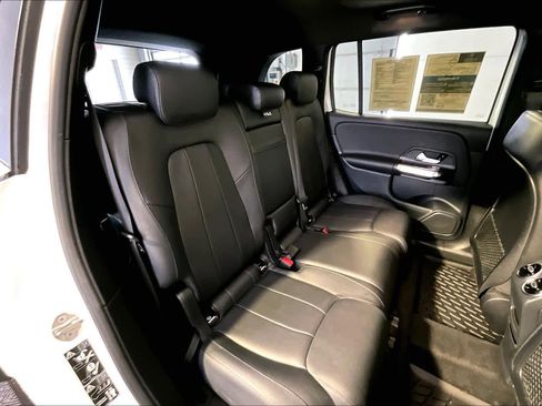 Used 2022 Mercedes-Benz GLB 250 4MATIC image 20