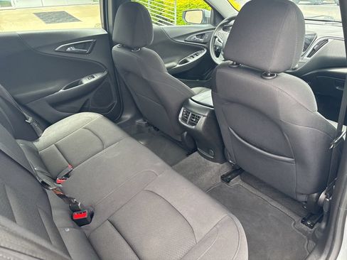 Used 2024 Chevrolet Malibu LT FWD image 15