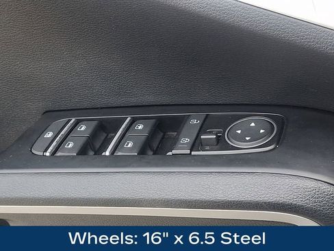 Used 2020 Kia Soul LX FWD image 14