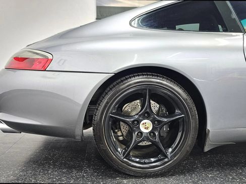 Used 2003 Porsche 911 GT3 RS image 22