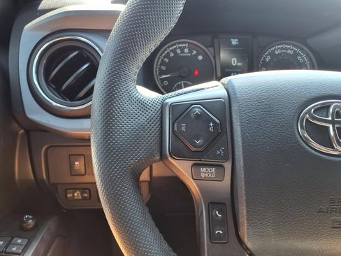 Certified 2023 Toyota Tacoma TRD Sport w/ Technology Package AWD/4WD image 18