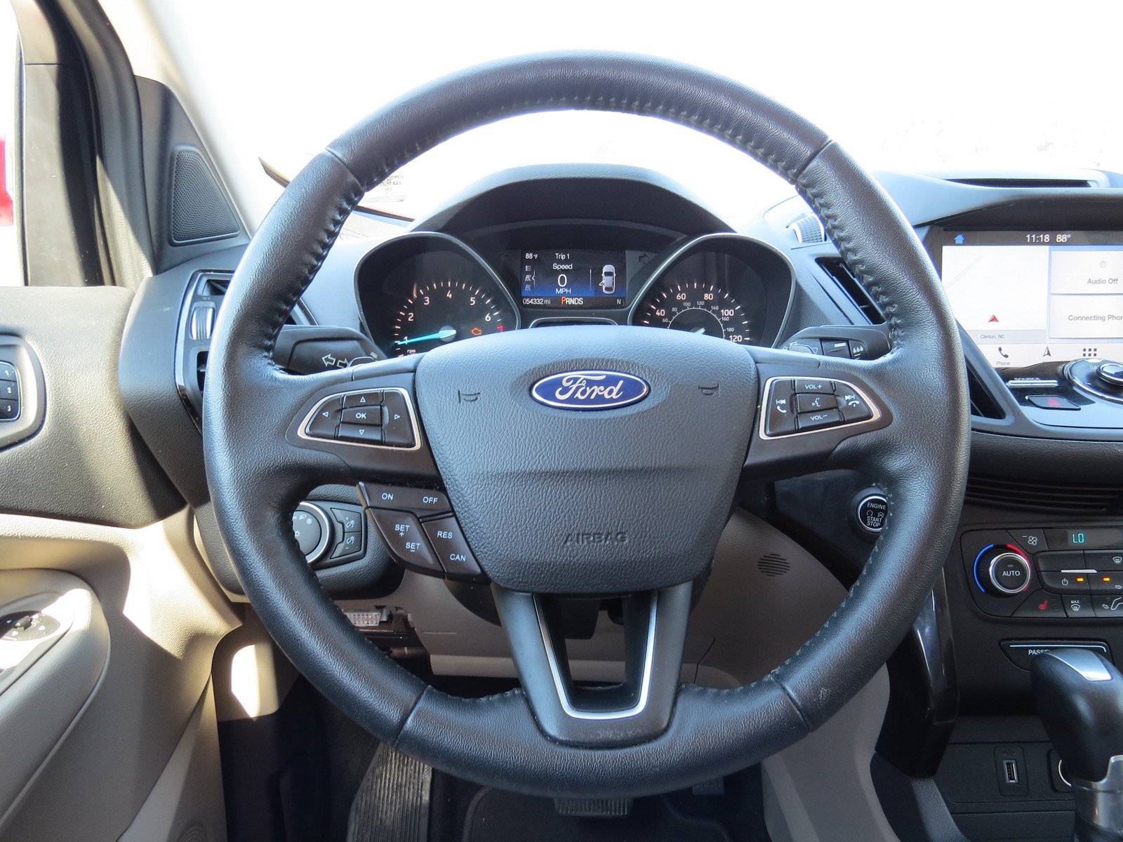 Used 2017 Ford Escape Titanium AWD/4WD image 16