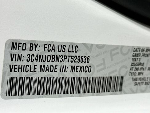Certified 2023 Jeep Compass Latitude w/ Convenience Group AWD/4WD image 42
