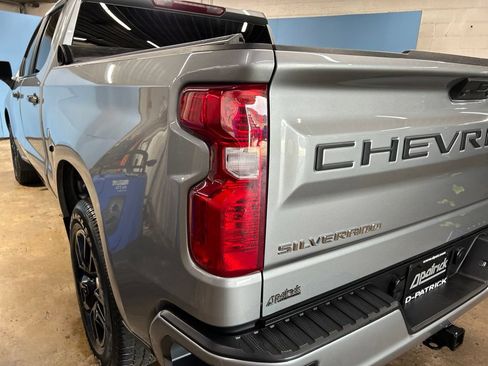 Used 2025 Chevrolet Silverado 1500 Custom RWD image 9