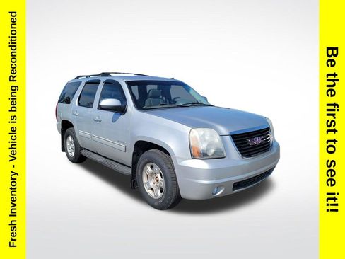 Used 2010 GMC Yukon SLT w/ SLT-2 Equipment Package AWD/4WD image 7