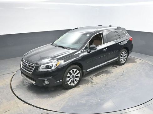 Used 2017 Subaru Outback 2.5i Touring w/ Popular Package #5A image 42