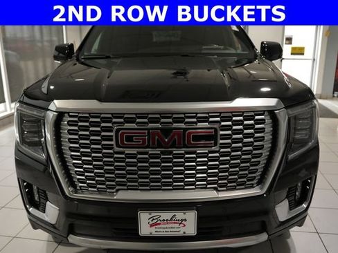 Used 2021 GMC Yukon XL Denali w/ Denali Premium Package AWD/4WD image 6