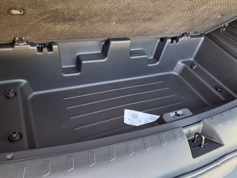 Certified 2020 Chevrolet Traverse LT FWD image 32