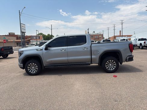 Used 2023 GMC Sierra 1500 AT4 w/ Technology Package AWD/4WD image 40