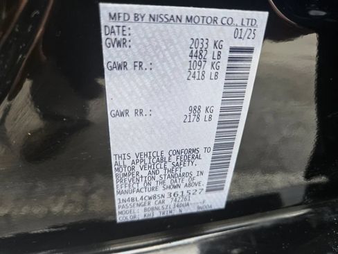 Used 2025 Nissan Altima 2.5 SR AWD/4WD image 11