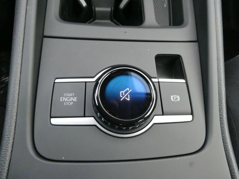 New 2026 Volkswagen Tiguan S AWD/4WD image 30