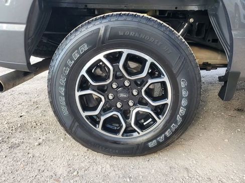 Used 2022 Ford F150 Lariat w/ Max Trailer Tow Package image 5