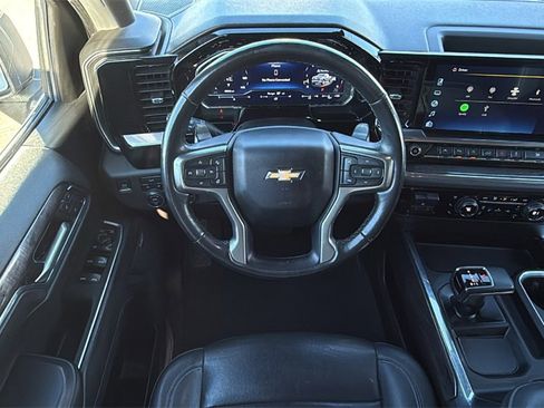 Used 2023 Chevrolet Silverado 1500 LTZ image 20