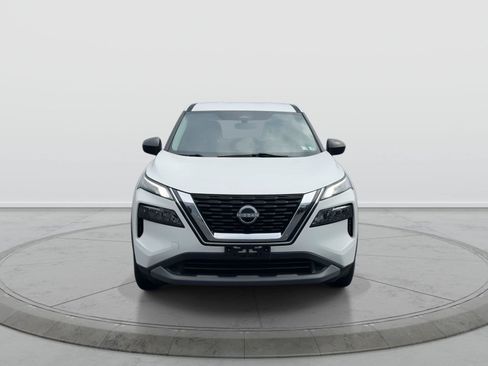 Used 2023 Nissan Rogue S AWD/4WD image 3