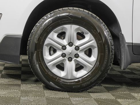 Used 2017 Chevrolet Traverse LS FWD image 20