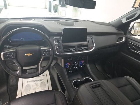 Used 2024 Chevrolet Tahoe Premier AWD/4WD image 22