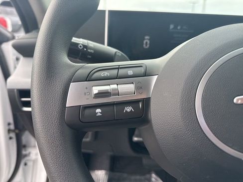 Used 2025 Hyundai Sonata SE image 23