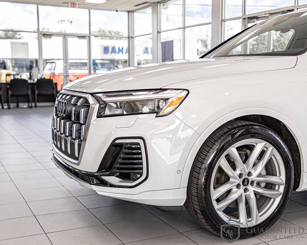 Used 2025 Audi Q7 3.0T Premium Plus w/ Premium Plus Package AWD/4WD image 5