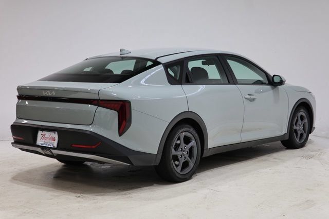 Used 2025 Kia K4 FWD image 8
