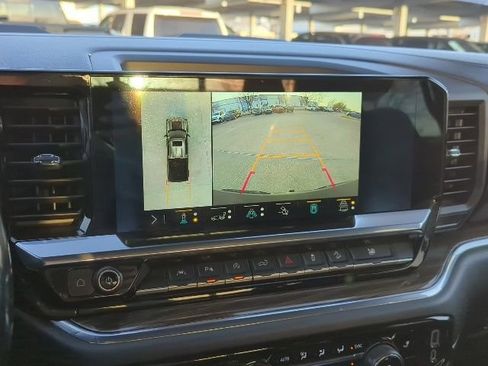 Used 2022 Chevrolet Silverado 1500 LT Trail Boss w/ LT Trail Boss Premium Package image 6