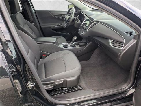 Used 2023 Chevrolet Malibu LT FWD image 18