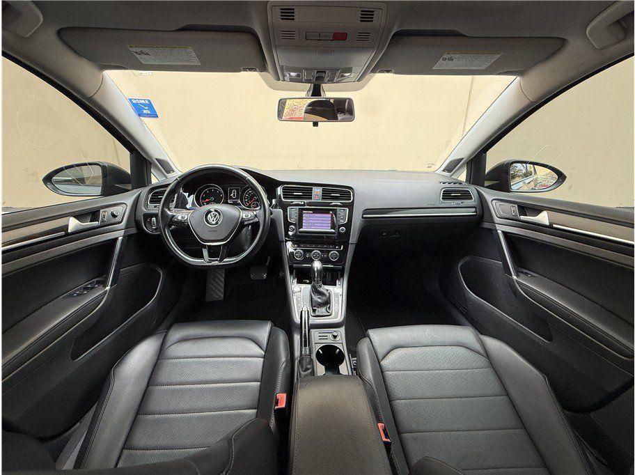 Used 2015 Volkswagen Golf S FWD image 16