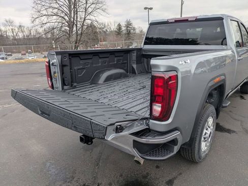 New 2026 GMC Sierra 2500 SLE image 32