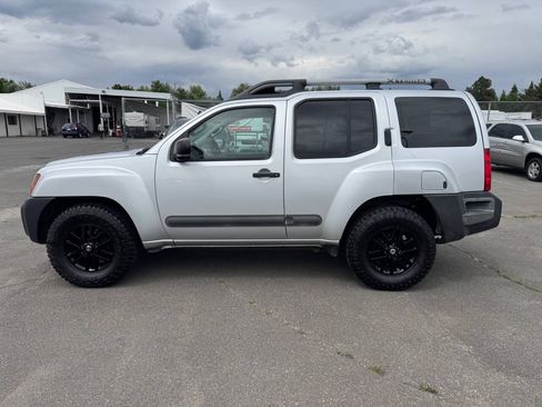Used 2014 Nissan Xterra S RWD image 2