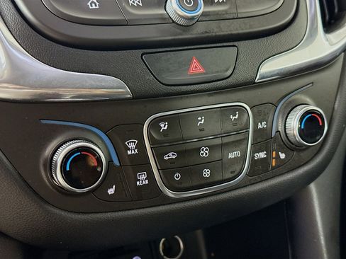 Used 2019 Chevrolet Equinox LT w/ Sun & Navigation Package FWD image 19