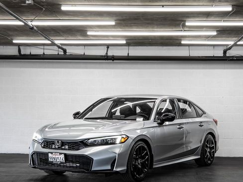 Used 2025 Honda Civic Sport image 1