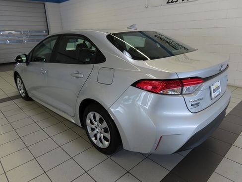 Used 2024 Toyota Corolla LE image 11